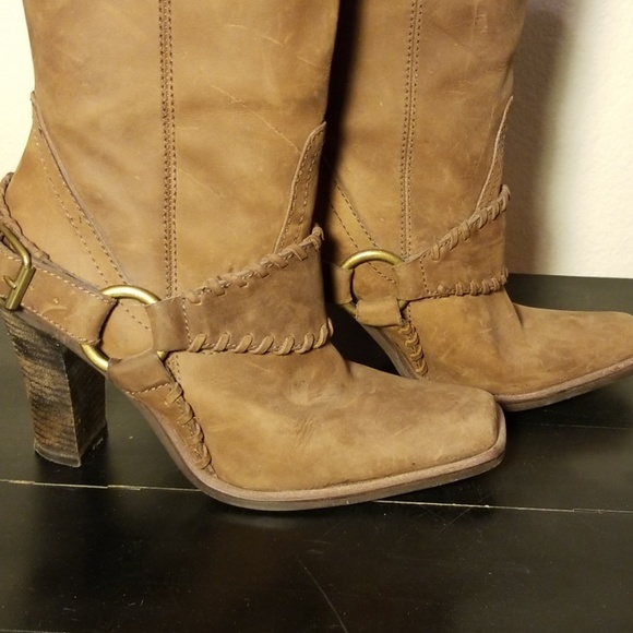 Steve Madden Stylish Western Boots - Picture 5 of 7